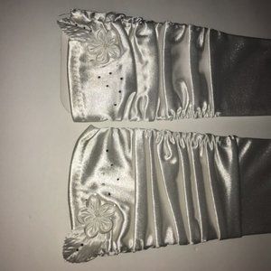 Prom bridal satin flower swarovski crystal gloves